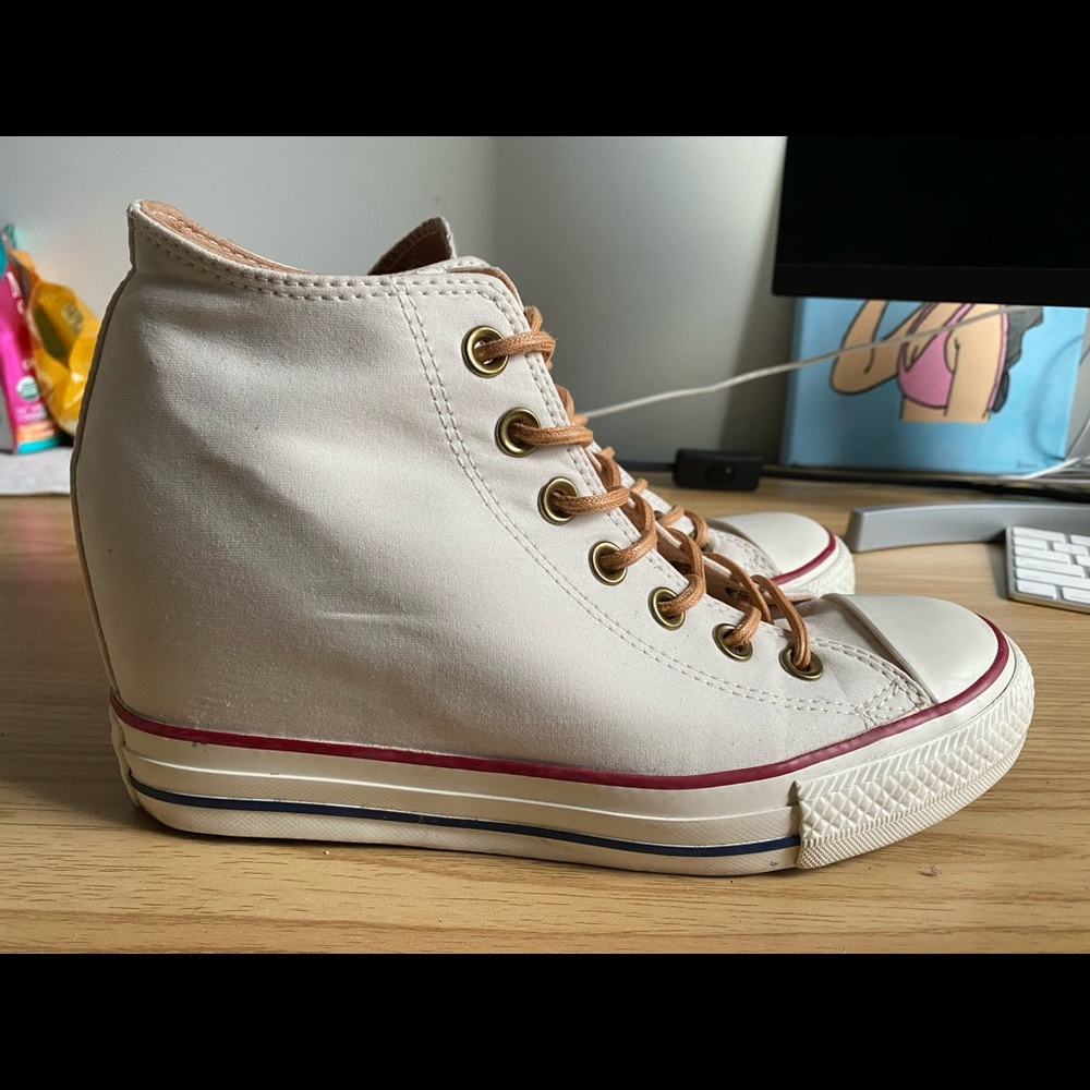Converse Wedges Sz 8